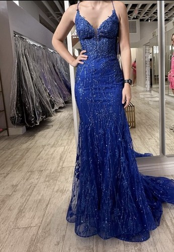 Size 2, Ellie Wilde prom dress, Brand new With Tags, Smoke Free /Pet free