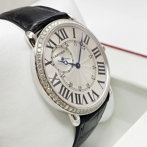 Montre Cartier ronde Louis 42 mm or blanc 18 carats lunette diamant cadran argenté WR007002 - Photo 5 sur 11