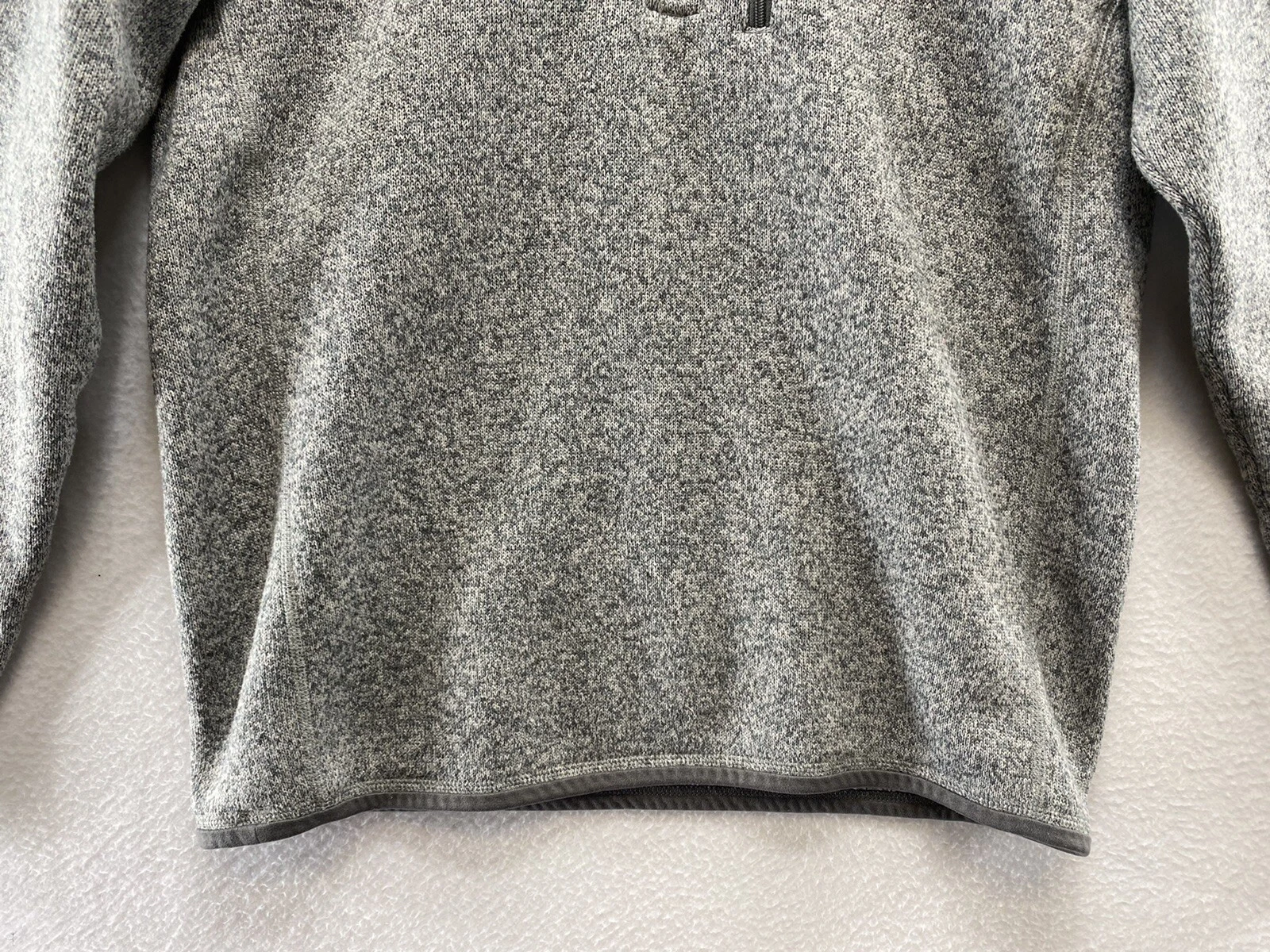 patagonia pullover fleece logo on chest jacket