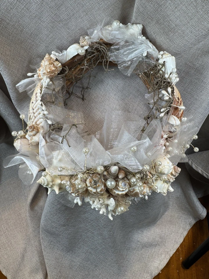 Tiara corona sirena hecha a mano única única en su tipo conchas marinas reales, perlas, coral Foto 3 de 4