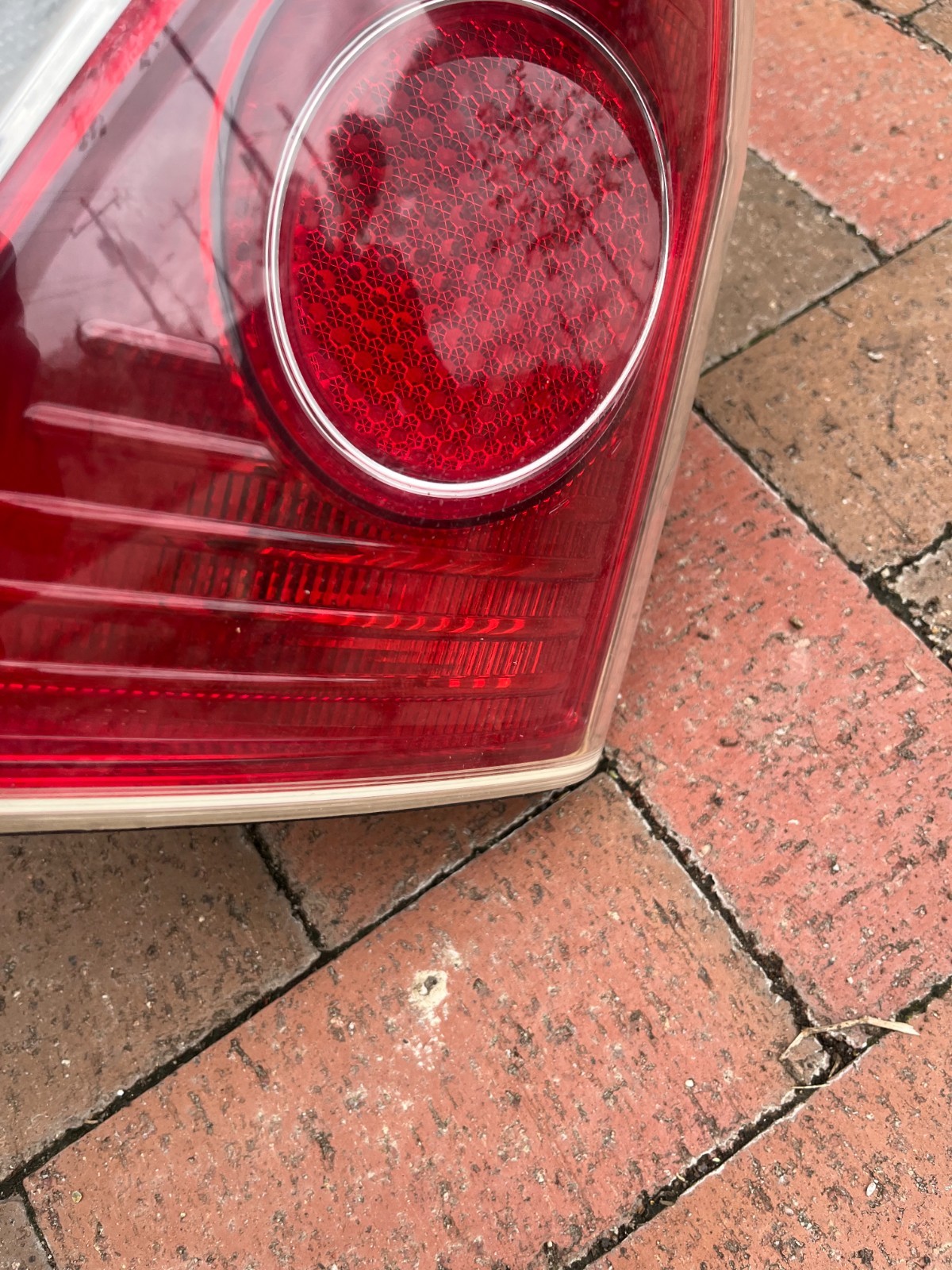 Maserati Quattroporte 2003-2008 Right Tail light bulb
