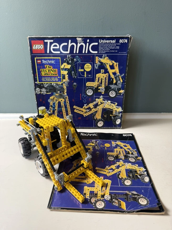 LEGO Technic 8074 Universal Building Set with Flex System, photo 1 of 5