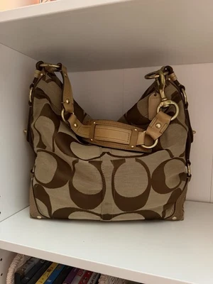 バッグ COACH Signature Hobo Shoulder Bag Brown Coach Brown Signature Hobo Bag for sale | eBay