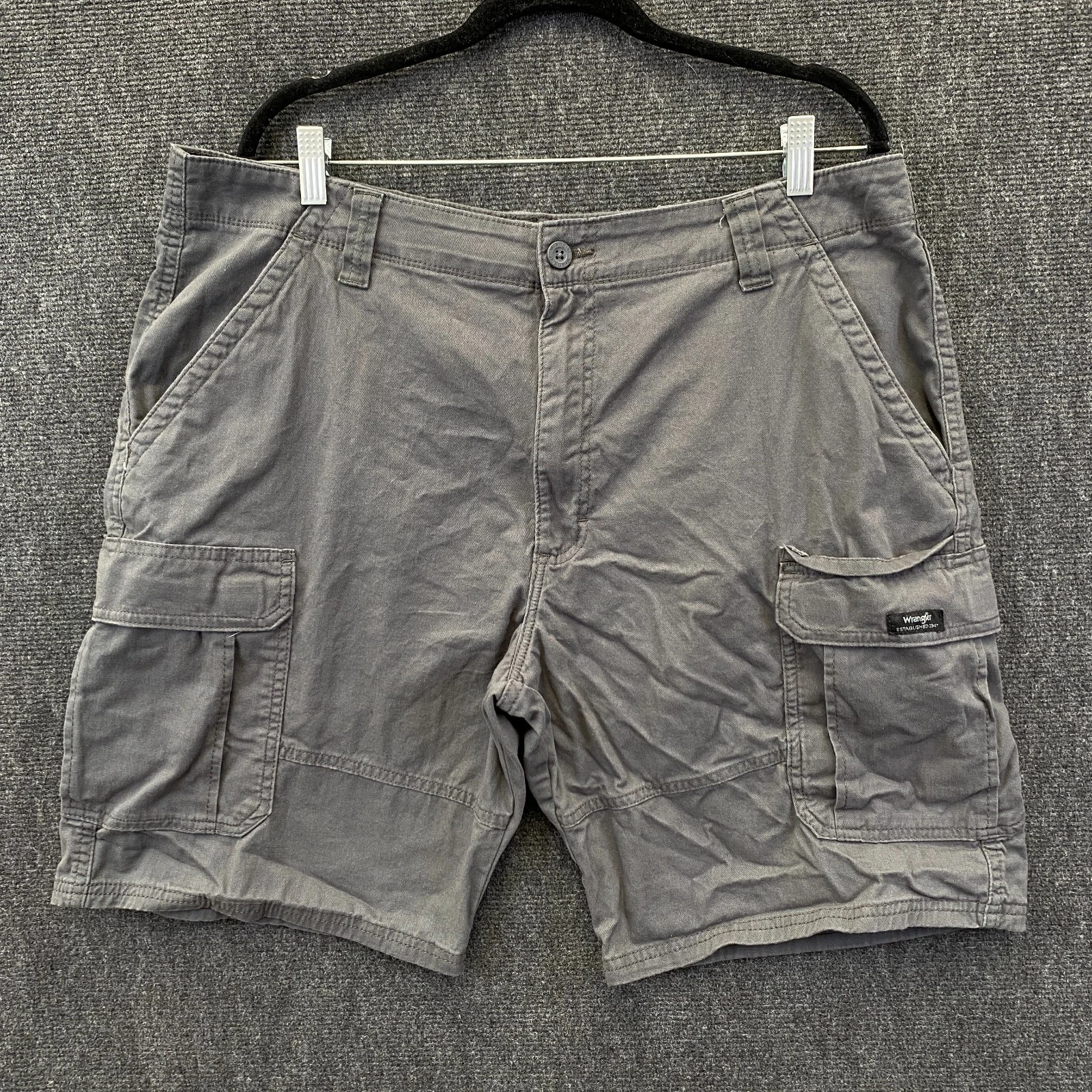 Wrangler Mens Relaxed Fit Cargo Shorts Grey Twill Pockets High Rise Zip Fly W38