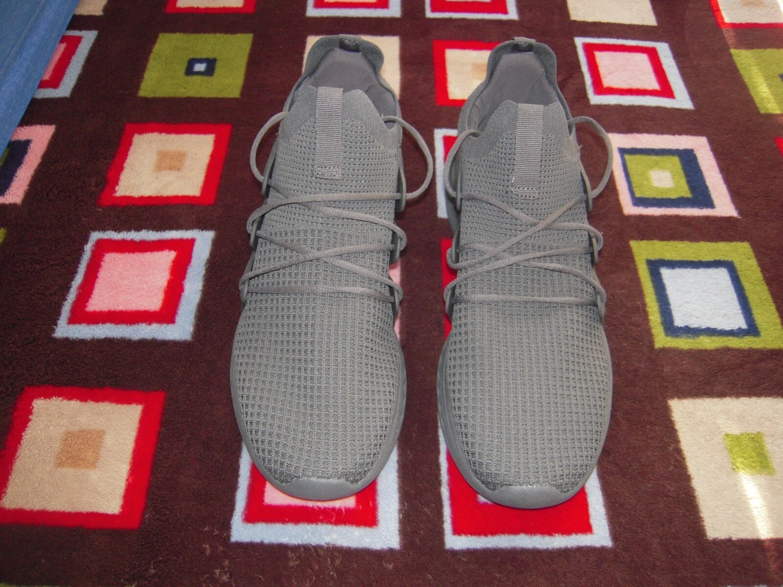 NWOB TRAVEL TEXTILE/SYNTHETIC GREY WALKING SNEAKERS SIZE 13 M