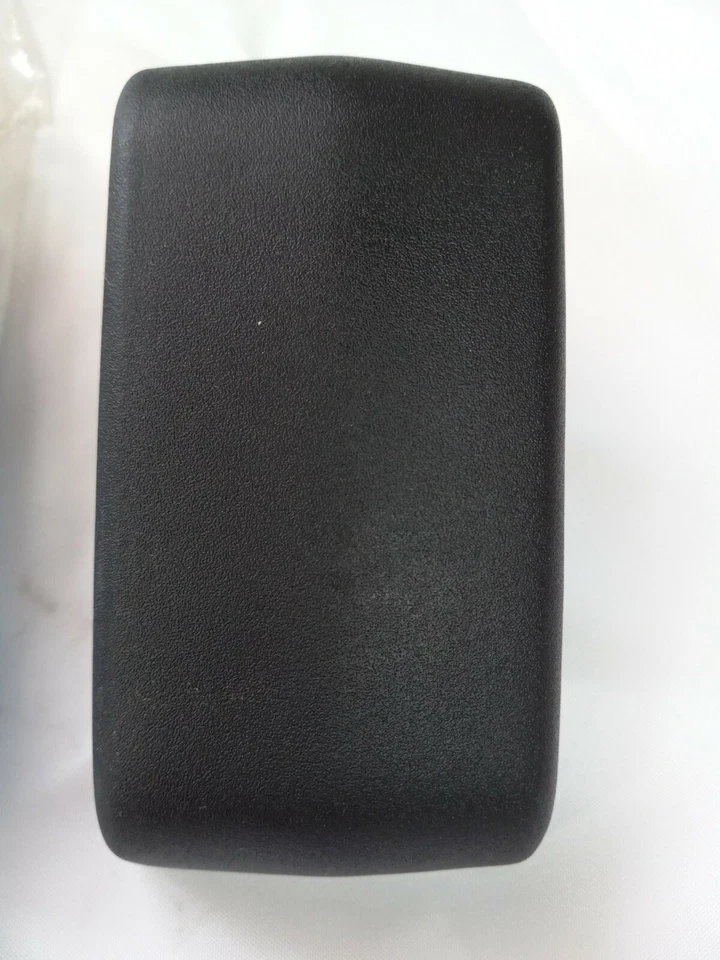 NOS 1984 - 1987 FORD TEMPO MERCURY TOPAZ FRONT BUMPER GUARD PAD E43Z-17996-BA - Image 2 of 3