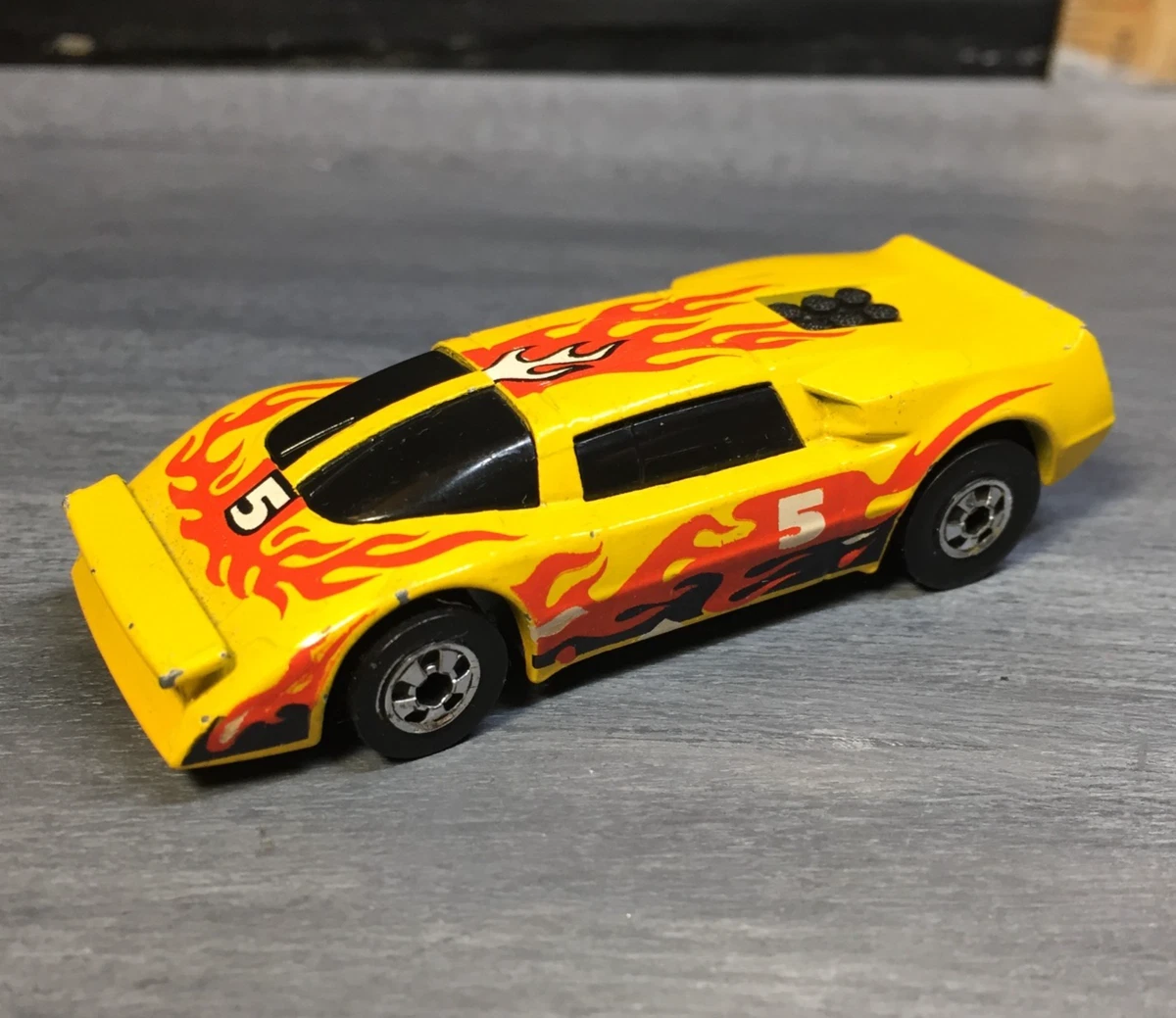 Preços baixos em Veículo Amarelo 1983 Hot Wheels Ano de Fabricação