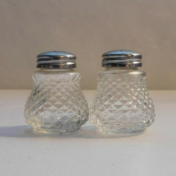 Collectable Mini Clear glass Salt and Pepper shakers.read description