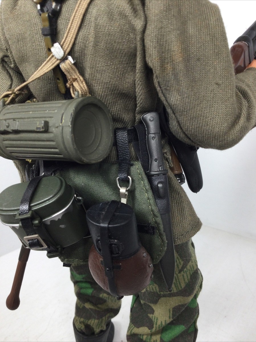 1/6 HASBRO GI JOE WW2 GERMAN WEHRMACHT MP-44 & P-38 NORMANDY 1/6 HASBRO GI JOE WW2 GERMAN WEHRMACHT MP-44 & P-38 NORMANDY