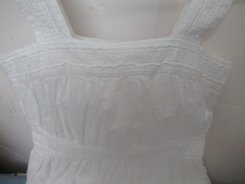 P42) Girls Size 10 Cotton White Eylette Ruffled Skirt 2 Layers by Gap Zip Back - Picture 3 of 12