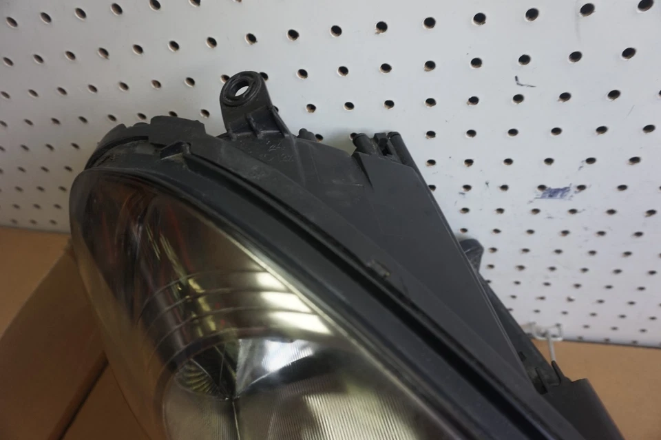 Infiniti G35 2005 2006 sedán pasajero derecho xenón faro oculto OEM Foto 4 de 4