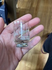 Vaso de chupito de vodka Wyborowa importado de Polonia vintage vajilla de bar hombre cueva
