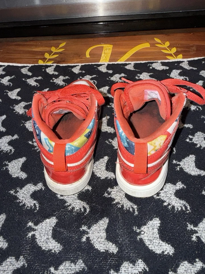 Suéter Nike Air Jordan 1 Mid SE GS Barcelona Color Rojo Talla 12 Niños’s Foto 3 de 4