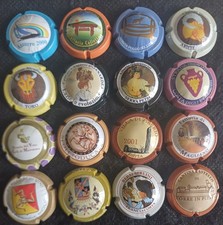 Capsula - Capsule. Lotto di 16 diverse capsule Pubblicitarie Italiane.