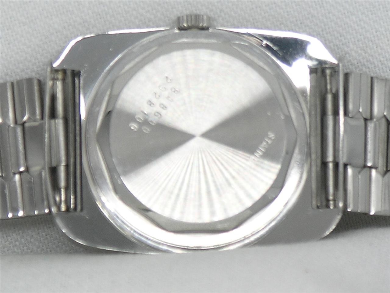 RARE VINTAGE 38MM MENS UNIVERSAL GENEVE "UNISONIC" ACCUTRON 2302 WATCH, RUNNING!