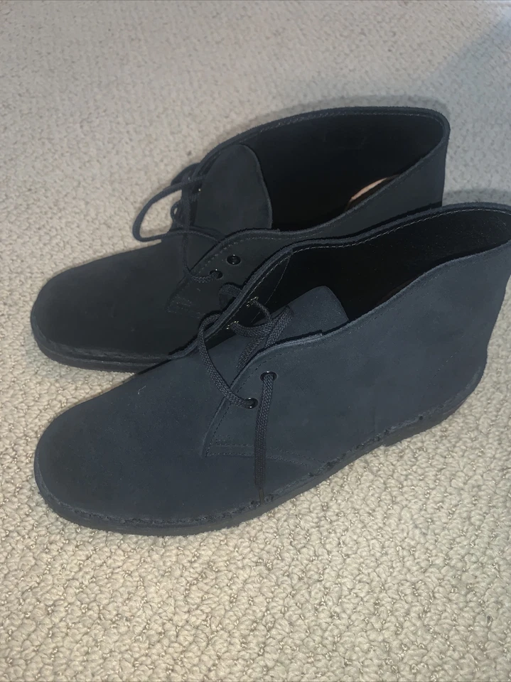 Clarks Women's Desert Boot 2 Lace-Up Desert Chukka Boot Black- Size 7 - Image 2 of 3