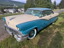 1956 Ford Fairlane 