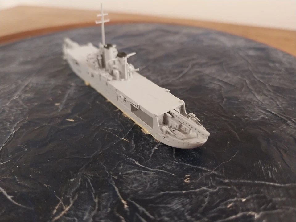 Argonaut 1/1250 ship model RN G. Miraglia aircraft carrier '20 regia marina n/b - Immagine 4 di 4
