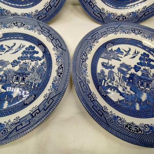 Vintage Churchill Blue Willow 10 1/4" Dinner Plates Made In England. Lot 6 Pcs. - Picture 9 of 16