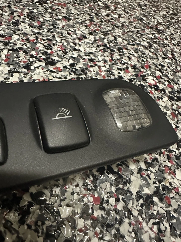 Lamborghini Gallardo, luz interior, usado, P/N 407947111 Foto 2 de 4