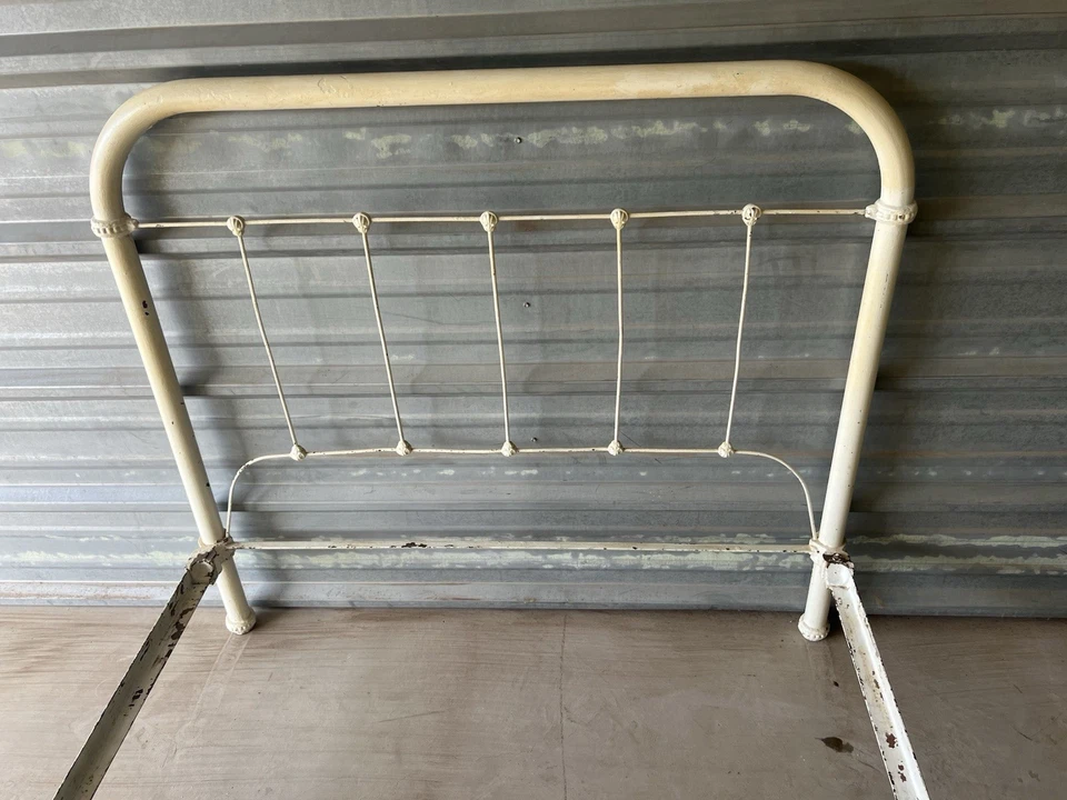 Antique French Country Iron Full Sized White Bed  Headboard,footboard,rails - Image 4 of 4