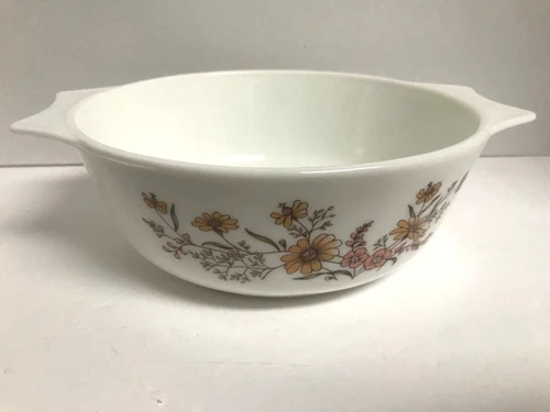 Vintage Pyrex England Country Autumn Casserole Dish, 8" Diameter
