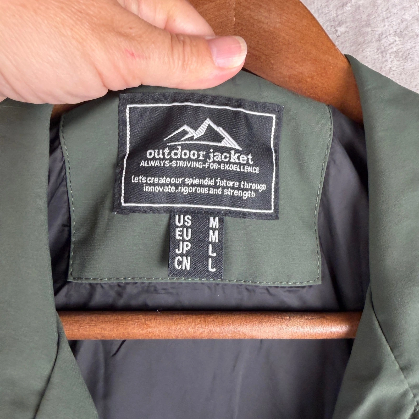 Outdoor Jacket Mens Medium Green Full Zip Racing Style Windbreaker CAB Patch image 2
