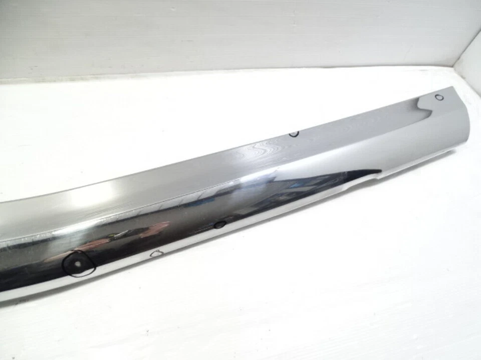 81 Mercedes R107 380SL moldura, parachoques delantero cromado Foto 3 de 4