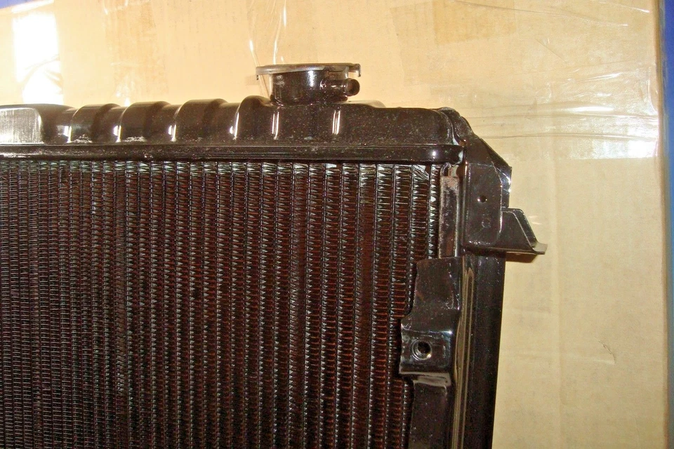 Radiador Isuzu Trooper 1989-91 Genuino GM ACDelco Nuevo de Lote Antiguo Núcleo de Cobre Tanques de Acero X5 Foto 2 de 4