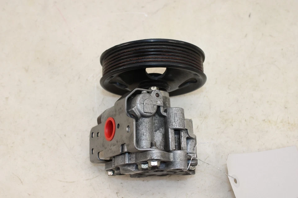 Jeep Grand Cherokee SRT8 2013-2015 bomba de dirección asistida OEM MT87 Foto 3 de 4