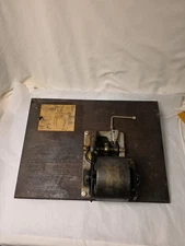 VTG Victor Victrola Phonograph Motor Assembly Only w/Wood Plate M240L Works