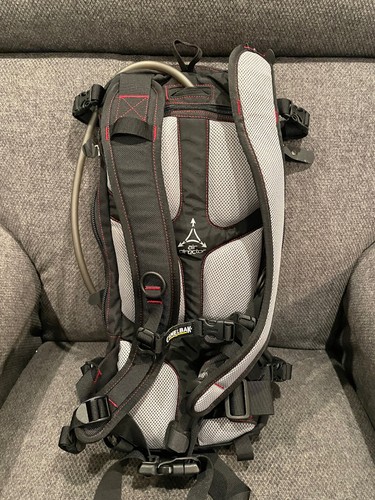 NEW WITH TAGS BLACK CAMELBAK MAYHEM HYDRATION CENTER HYDRATE OR DIE BACKPACK - Picture 4 of 4