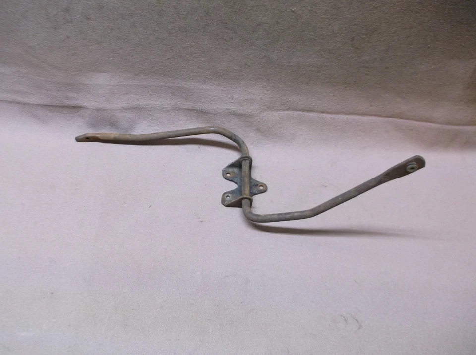 Mercury Cougar GT 1967 1968 Ford Mustang acelerador de gasolina eje de pedal transmisión manual Foto 2 de 4