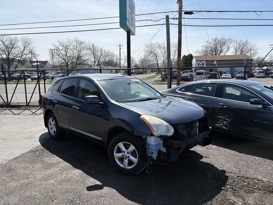 Used Front Left Seat Belt Front fits: 2013 Nissan Rogue bucket driver retractor Foto 2 de 4