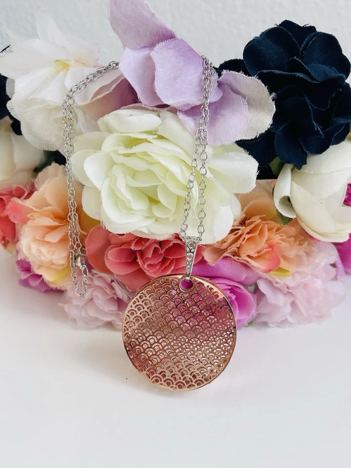 Collana Cerchio Traforato Color Oro Rosa In argento - Immagine 3 di 4