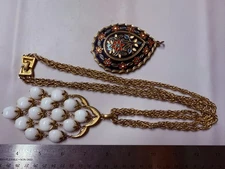 Collection Lot Amazing Variety Vintage JOMAZ CROWN TRIFARI Jewelry - W8