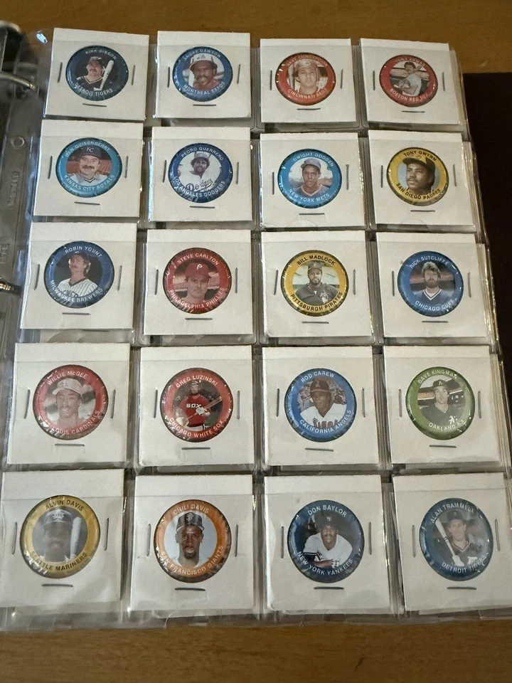 Vintage 1984 MLB  Pins Complete Set- 20 HOF Players- Pete Rose, Strawberry, Etc. - Image 3 of 4