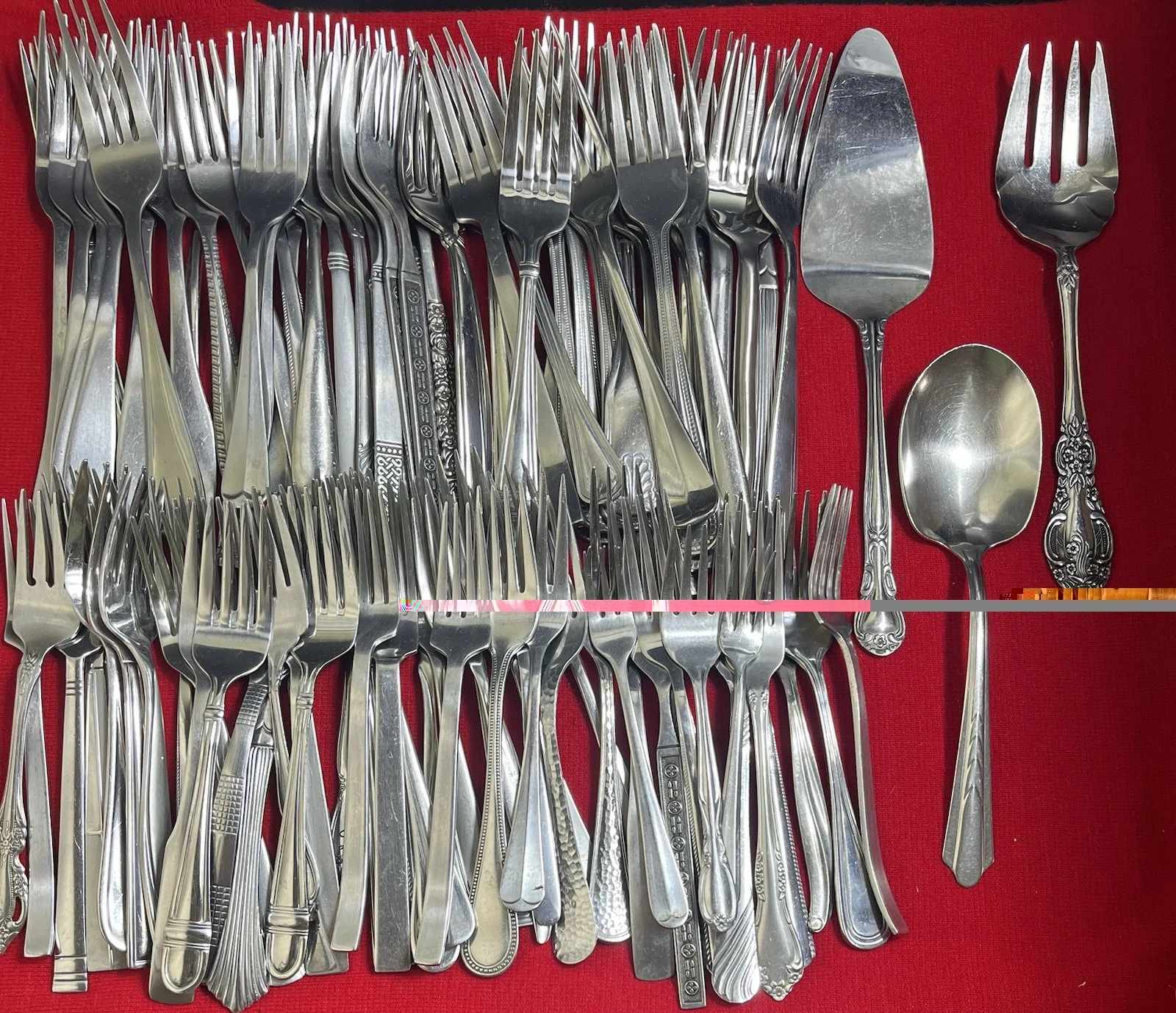 Lot of 100 Assorted Stainless Steel Forks Mixed Sizes Mismatch + 3 Bonus Serving
Opens in a new wind