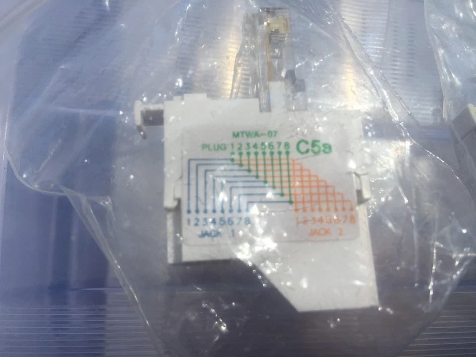 5 x RJ45 Cat5e Mod Splitter Computer Adaptor  Male/2 Female - Image 2 of 4