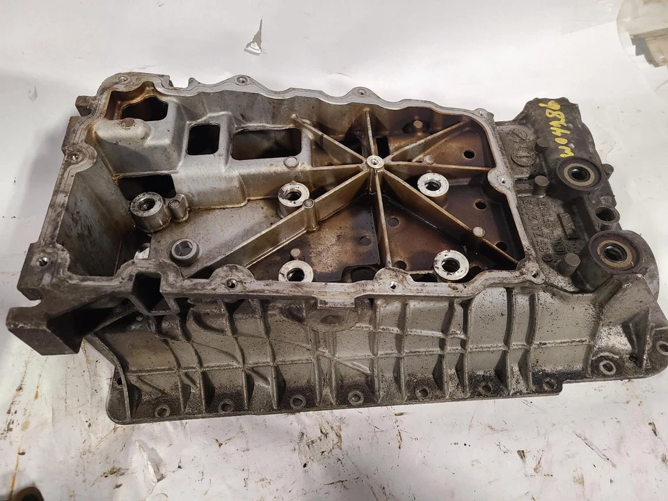 Used Engine Oil Pan fits: 2006 Dodge Sprinter 3500  Grade A - Image 2 of 4