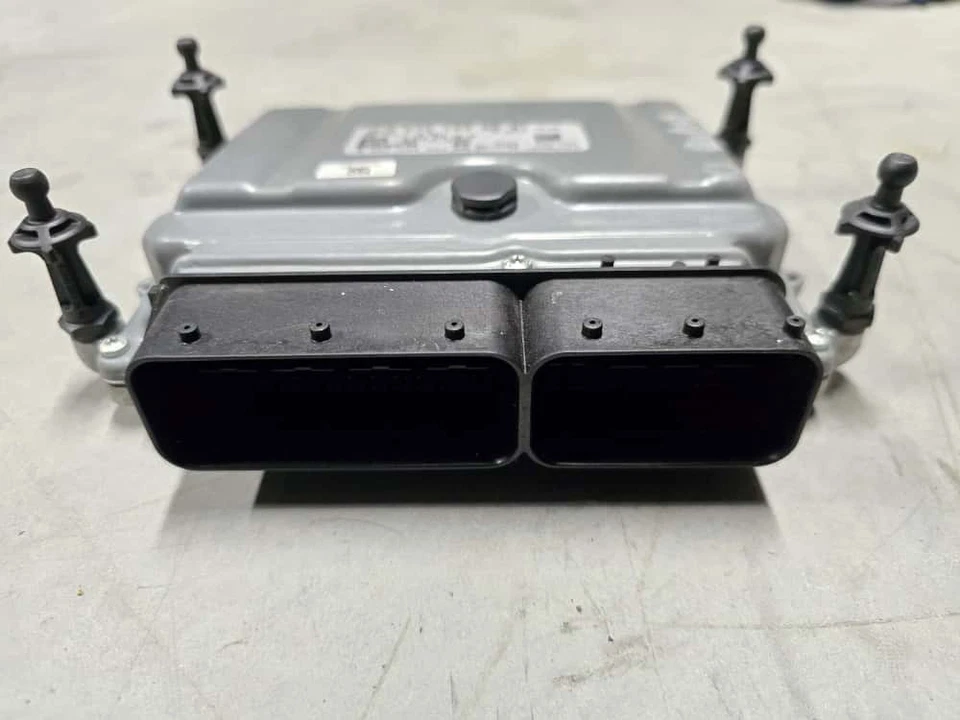 Mercedes-Benz CLK350 Avantgarde W209/A209 2008 Convertible Engine Control Unit - image 3 of 4