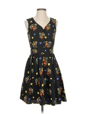 Size 0-2 Yumi Kim Sleeveless V-Neck  Fox Print Fit & Flare Skater Dress