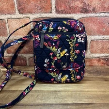 Vera Bradley Floral Wild Flowers Quilted Crossbody Purse Blue