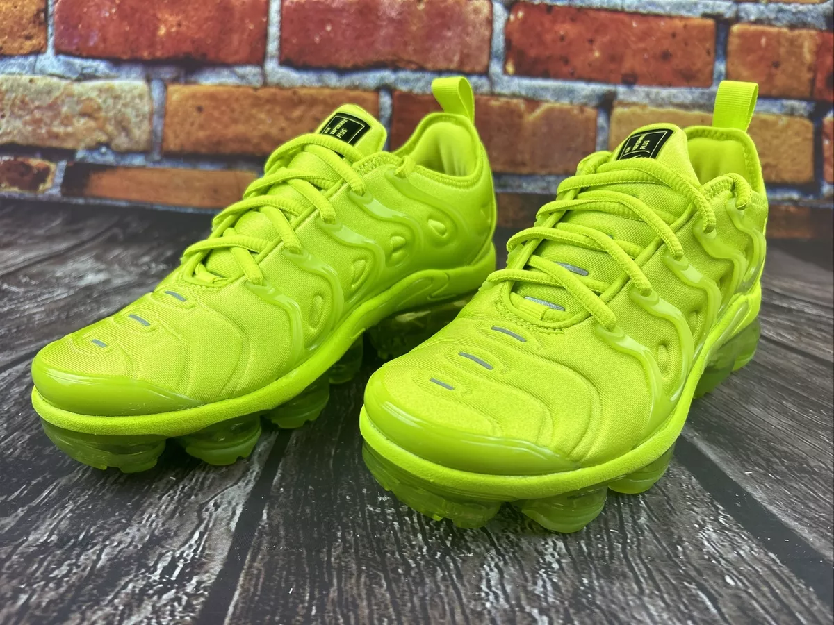 Air vapormax deals plus volt