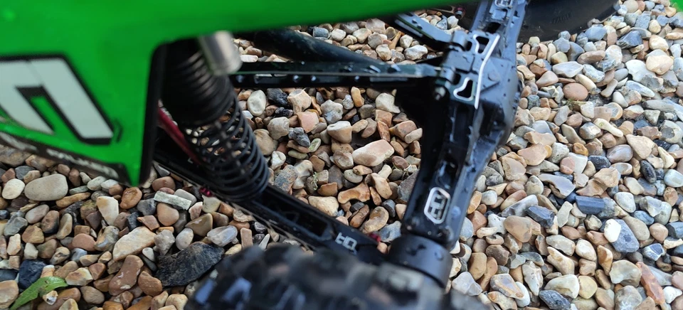 Axial Yeti XL 1/8 Buggy Truck RC car - Image 4 of 4