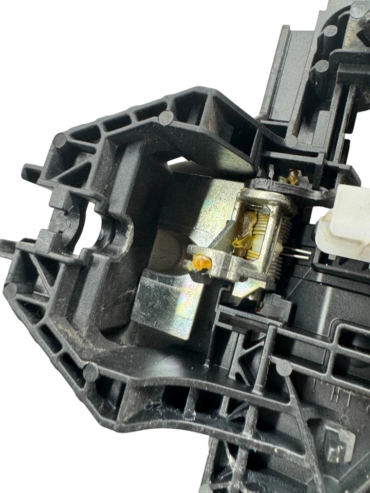 Infiniti QX30 2017-2019 mango exterior trasero izquierdo lado del conductor negro OEM 826115DM1A Foto 3 de 4