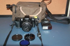 Minolta Maxxum SPxl Autofocus, 35mm SLR w/ Maxxum 2000xl Flash Unit & Bag