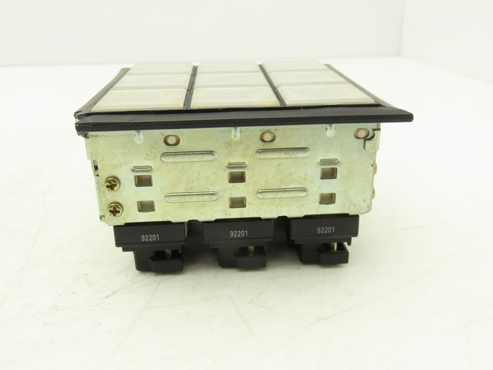 IDEC SLC 30N Annunciator 9-Position 3x3 Layout Lighted Indicator Panel - Image 4 of 4