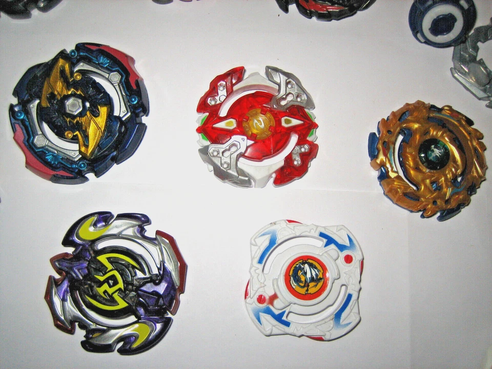 Beyblade Burst Blades  & Launchers Lot  Slingshock  Evolution Takara Tomy - Image 4 of 4
