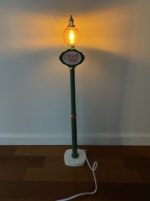 Santa s Best North Pole Telescoping Christmas Lamp Light Post Vintage Decor